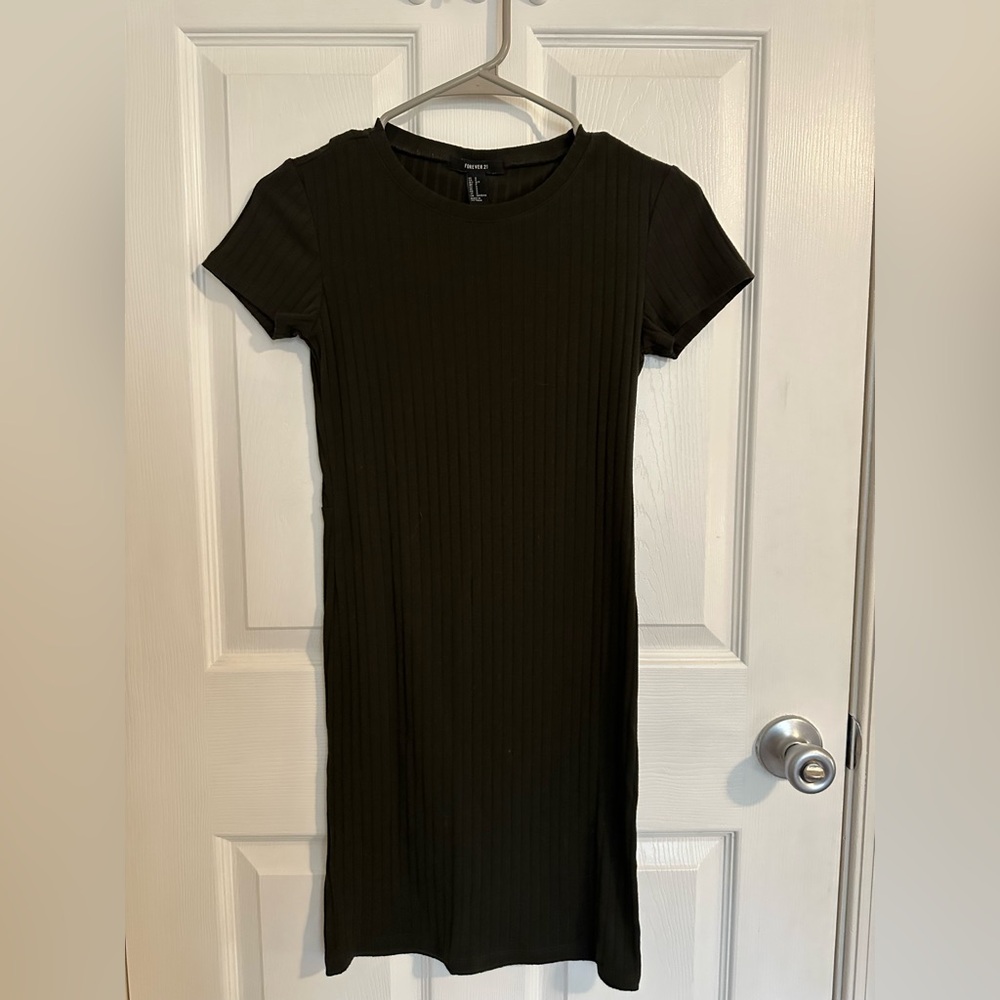 Ribbed Black Dress